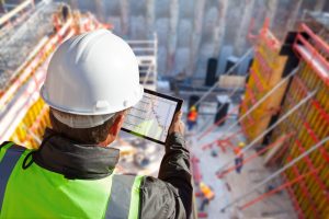 بررسی تعهدات قانونی مسئولیت مدنی پیمانکار و مهندس ناظر ساختمان